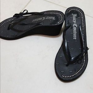 “JUICE COUTURE” Black sandals- so cute!